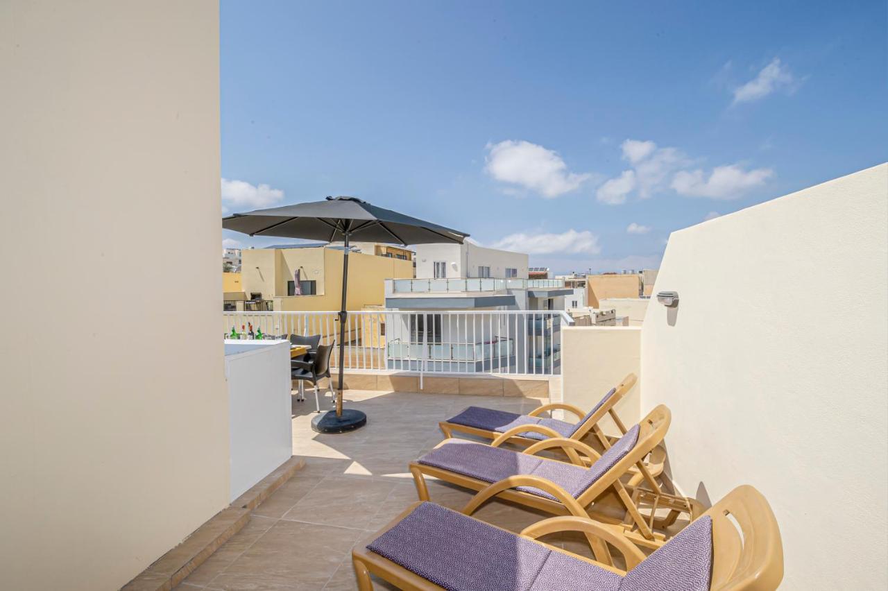 Summer Breeze Penthouse With Private Hot Tub & Terrace With Panoramic Views, By Getawaysmalta Mellieħa Exterior foto