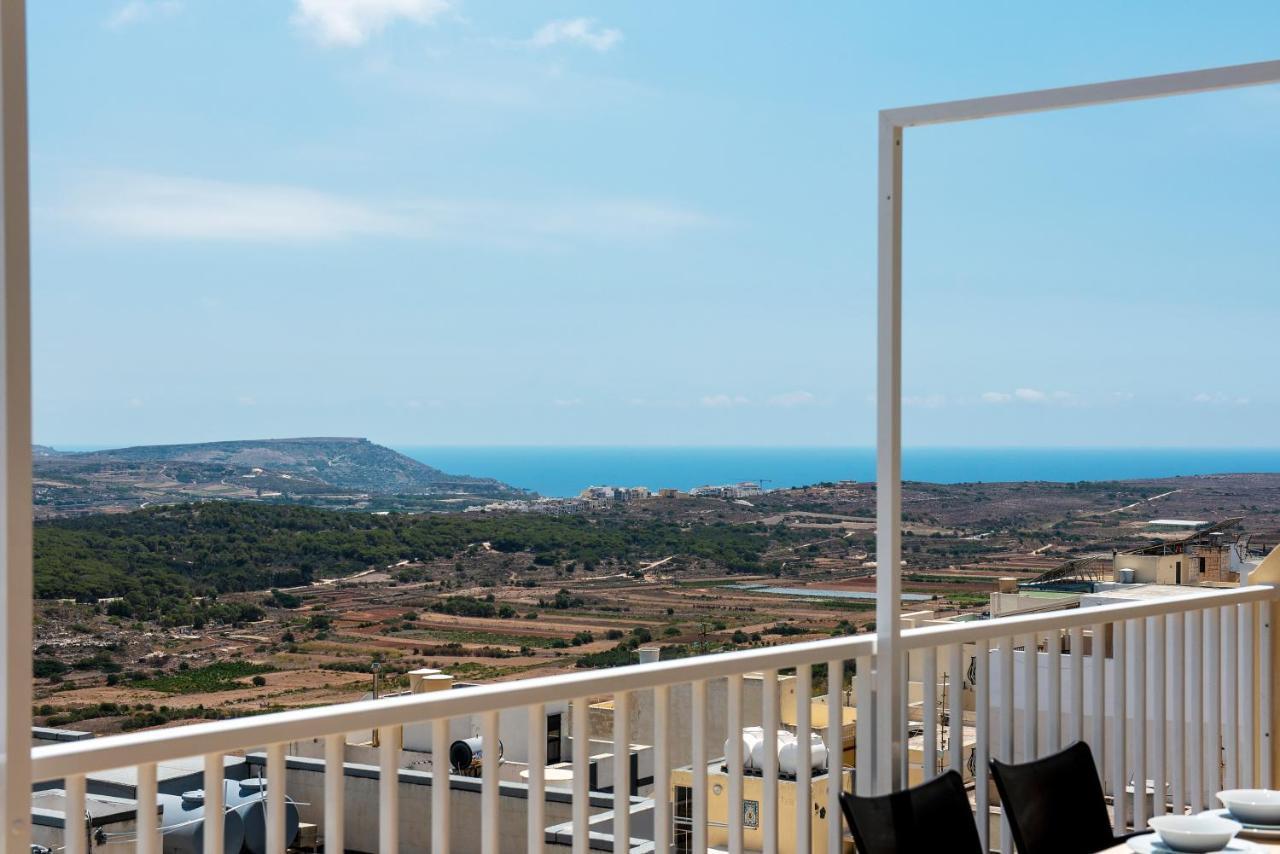 Summer Breeze Penthouse With Private Hot Tub & Terrace With Panoramic Views, By Getawaysmalta Mellieħa Exterior foto